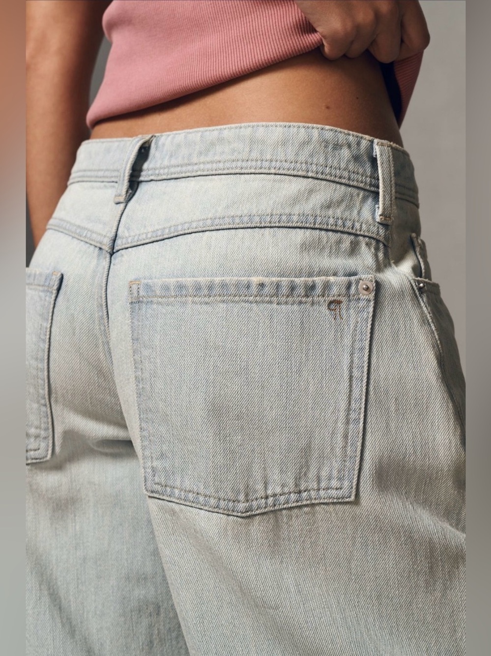 Pilcro High Rise Balloon Jeans Light Denim - Picture 2 of 6